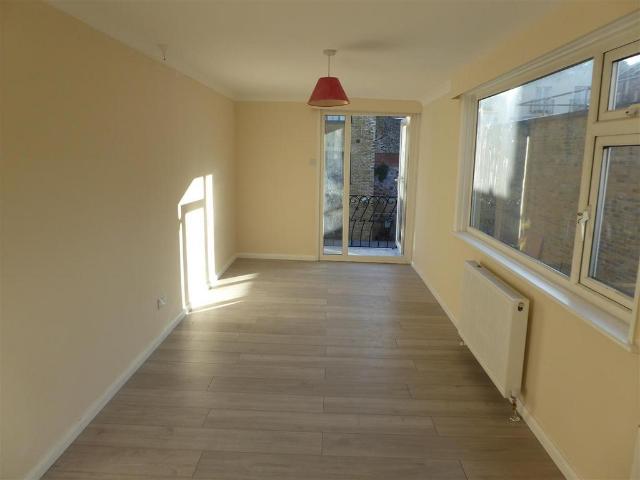 House for rent in East Cliff, Acol