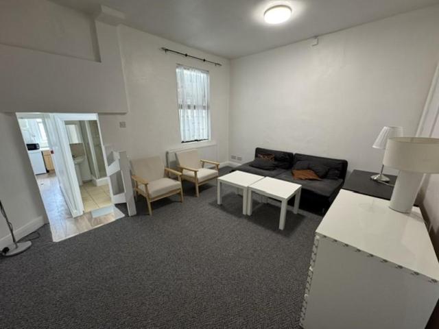 Apartment for rent in London Borough of Ealing, Greater London