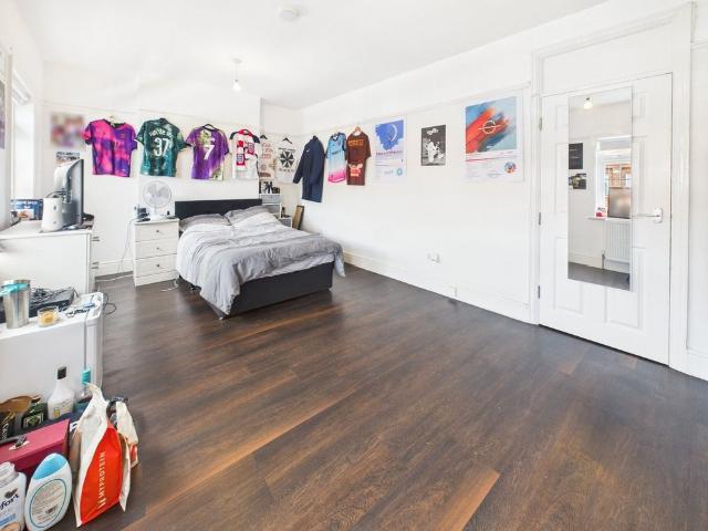 Apartment for rent in St Margarets, Greater London
