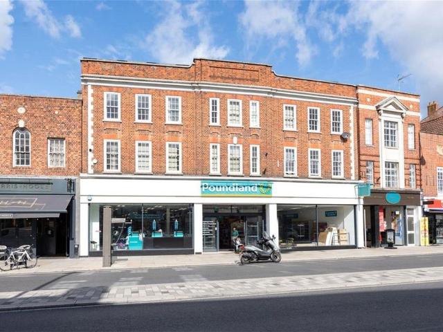 Apartment for rent in St Margarets, Greater London