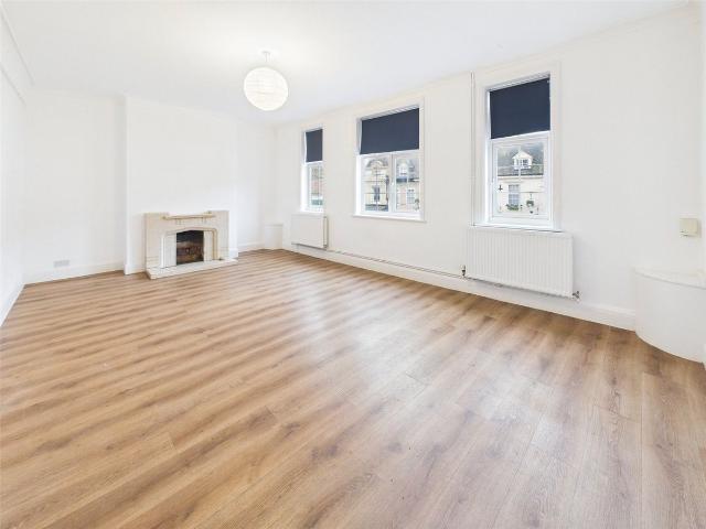 House for rent in St Margarets, Greater London