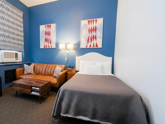 Room for rent in Arverne, New York