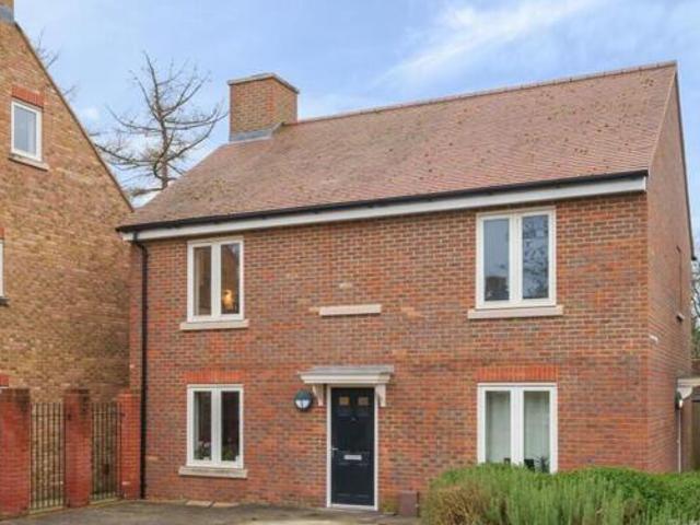 House for sale in Chichester, Littlecote