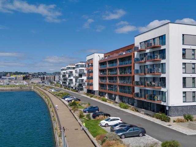 Apartment for rent in Millbay, Mount Wise