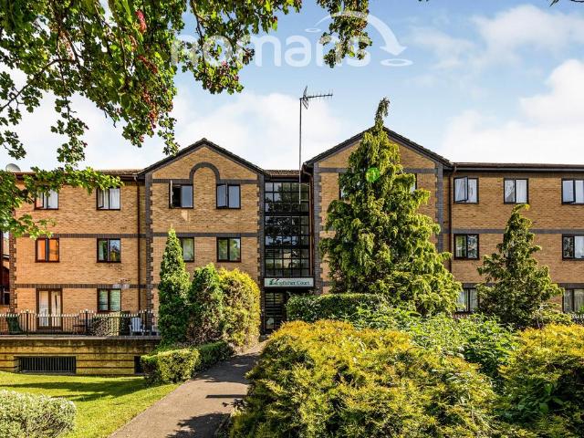 Apartment for rent in Daws Hill, Cressex
