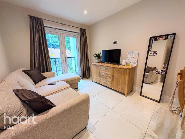 Apartment for rent in Camberley, Surrey Heath