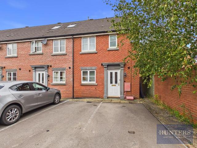 House for rent in Hesters Way, Golden Valley