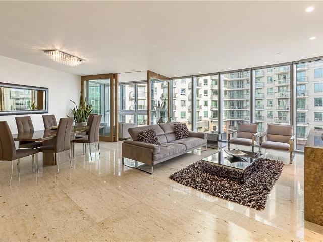 Apartment for rent in London Borough of Lambeth, Greater London
