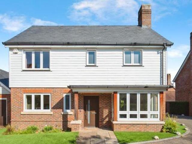 House for sale in Edenbrook Village, Hart