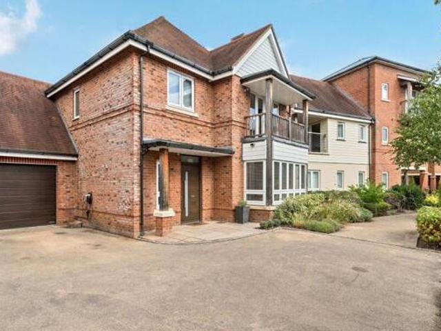 House for sale in Edenbrook Village, Hart