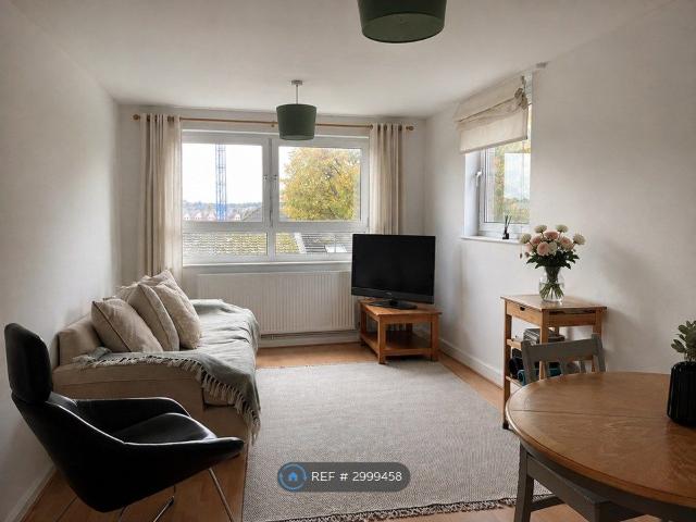 Apartment for rent in Earlsfield, Greater London