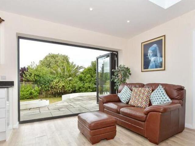 House for sale in Whitehall, Acol