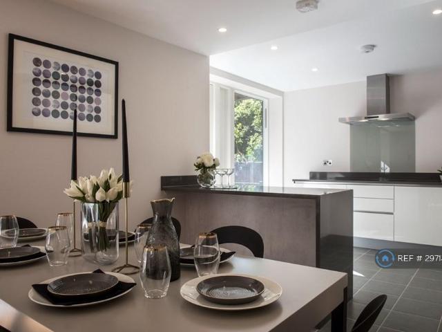 Apartment for rent in Clapham, Greater London