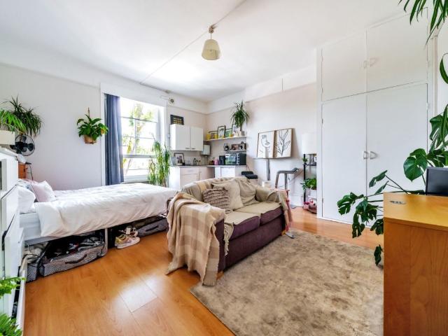Studio for rent in Clapham, Greater London