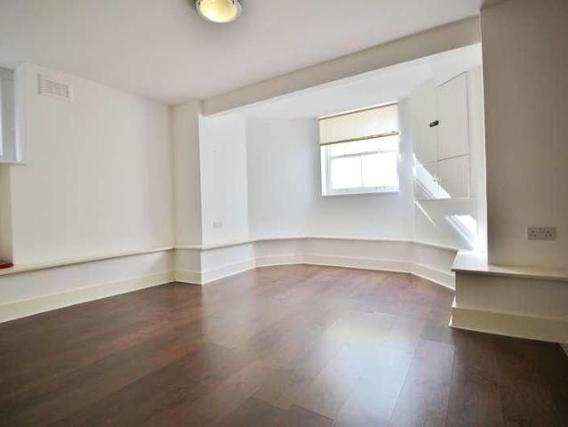 Apartment for rent in Muswell Hill, Isle Of Man