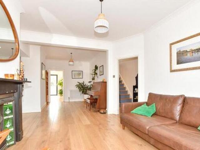 House for sale in Whitehall, Acol