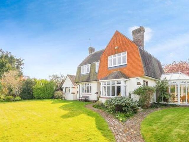 House for sale in Horsham, West Sussex