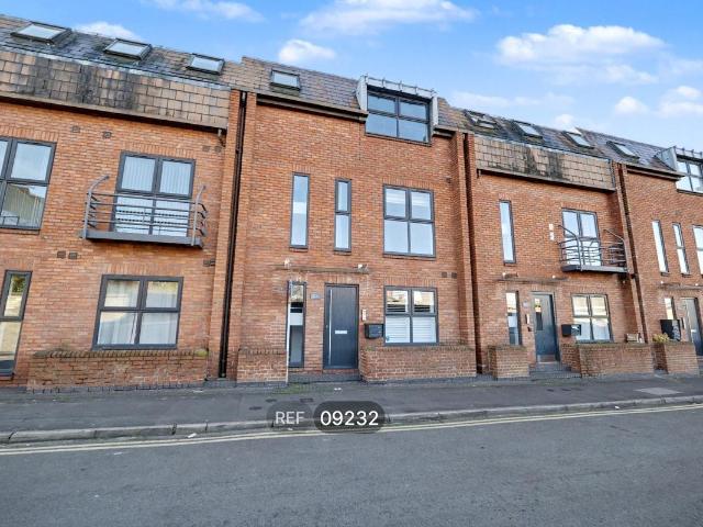 Studio for rent in Spon End, Coventry