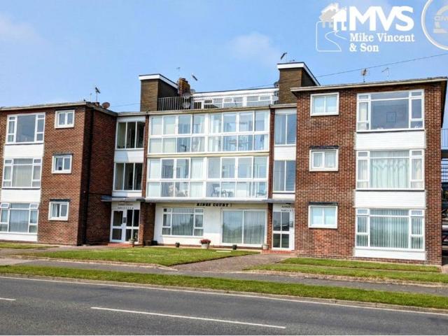 House for rent in Holland-on-Sea, Dale Hill