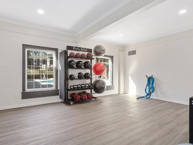 Apartment for rent in Kings Cove Apartments, Merriam
