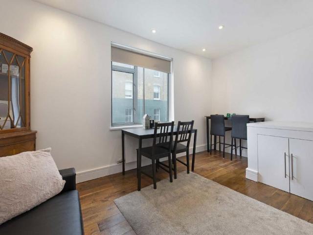 Apartment for rent in Barnsbury, Greater London