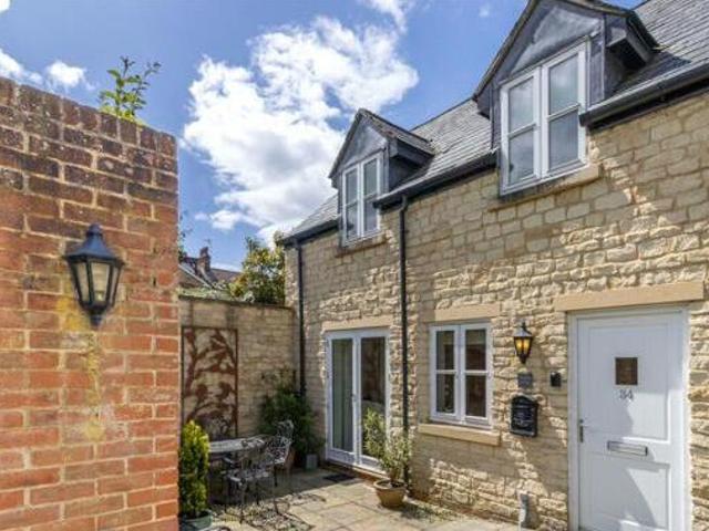 House for sale in The Slade, Oxfordshire