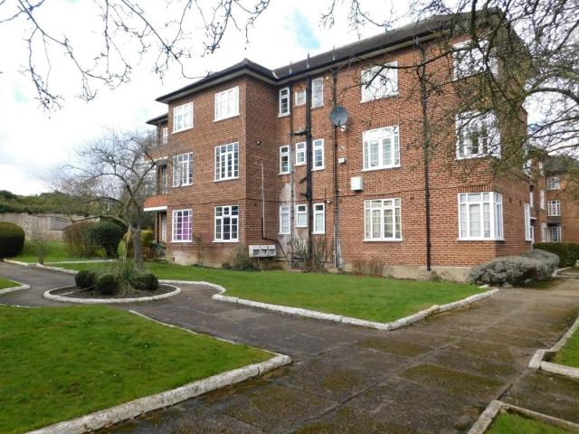 Apartment for rent in Preston, Greater London