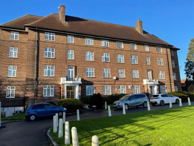 Apartment for rent in Preston, Greater London