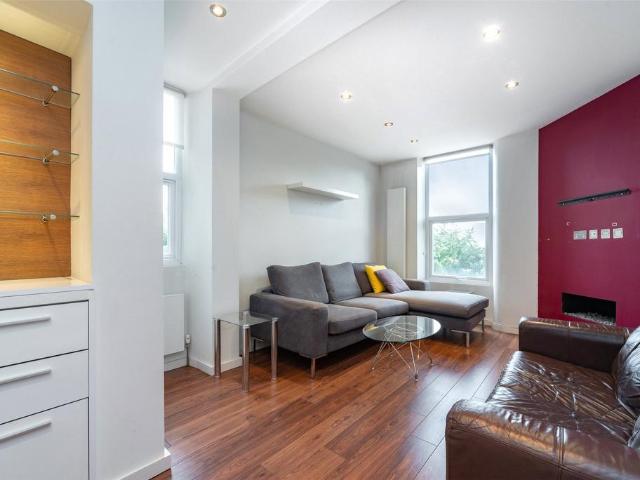 Apartment for rent in Kilburn, Greater London