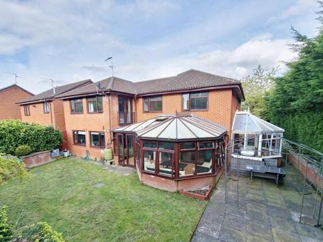 House for sale in Northamptonshire