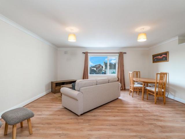 Apartment to rent in Bluebell, North Tipperary