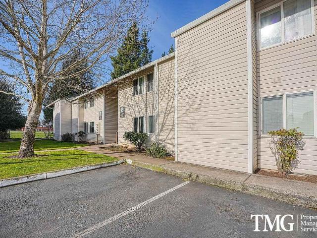 Apartment for rent in Town Center, Troutdale