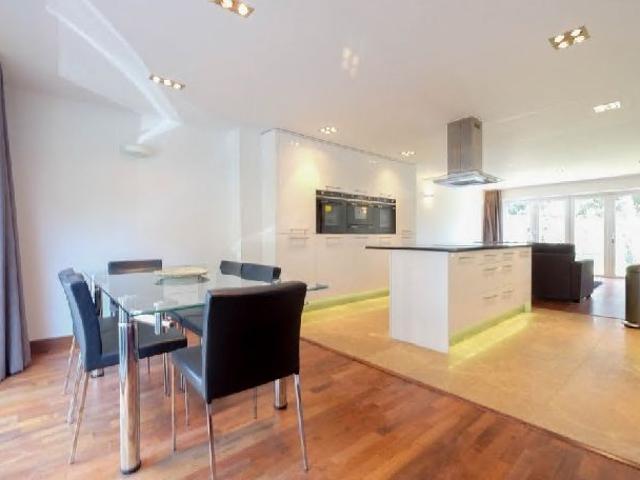 House for rent in Denham