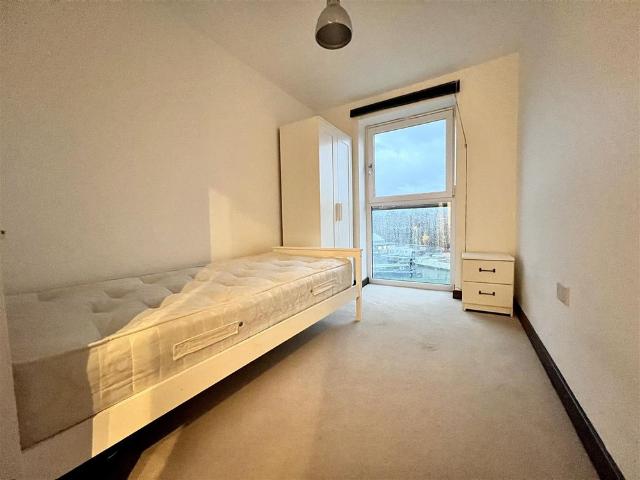 Apartment for rent in Denham