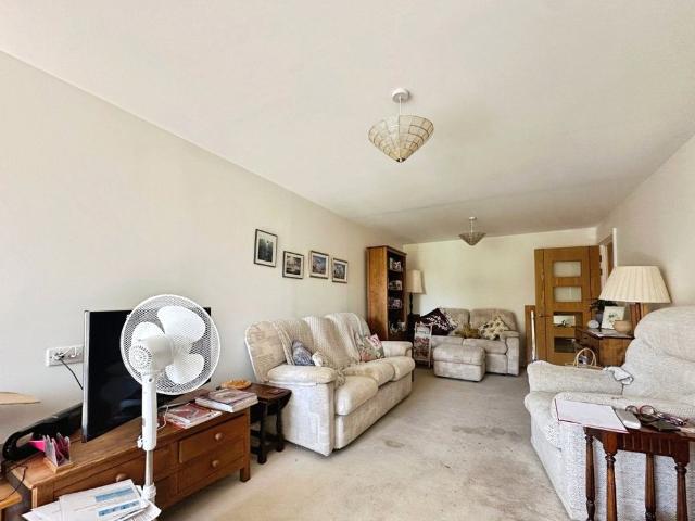 Apartment for rent in Fleet, Hart