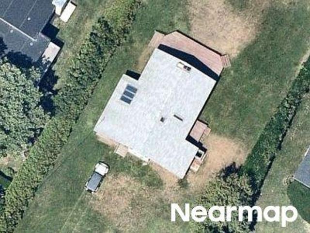 House for sale in Fireplace, Town of East Hampton