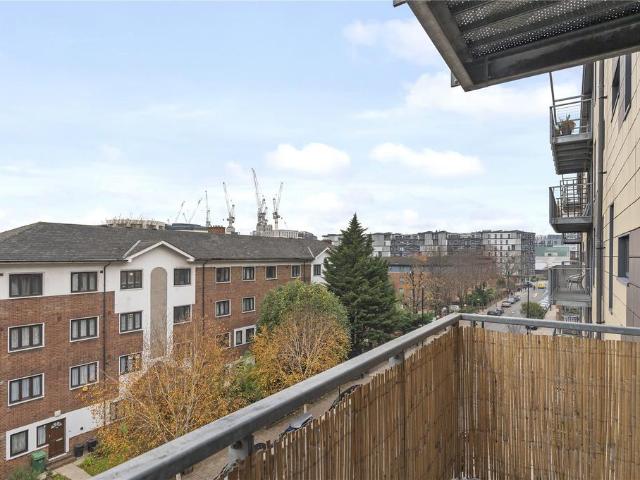 House for rent in Barnsbury, Greater London