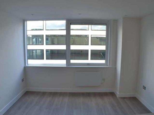 Studio for rent in Reading