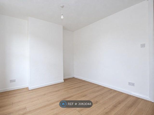 House for rent in Luton, Chatham