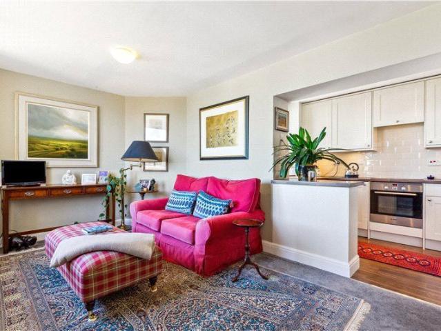 Apartment for rent in Brompton, Greater London