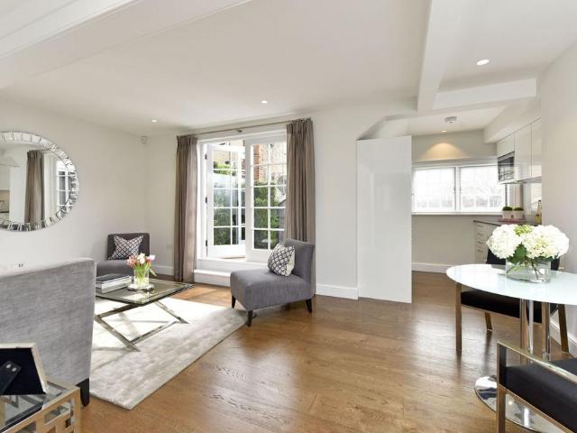 Apartment for rent in Chelsea, Greater London