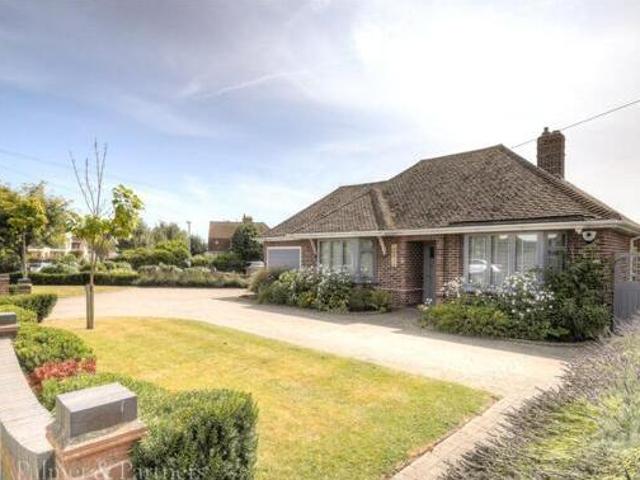 House for sale in Clacton-on-Sea, Tendring