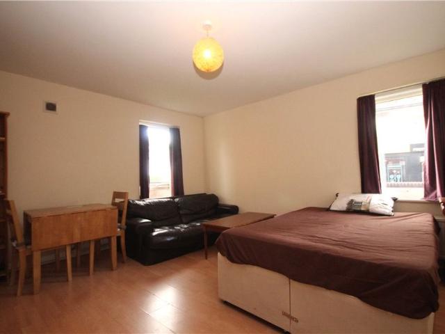 Apartment for rent in Charlotteville, Westborough