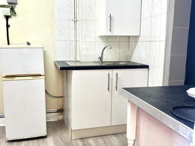 Apartment for rent in London Borough of Harrow, Greater London