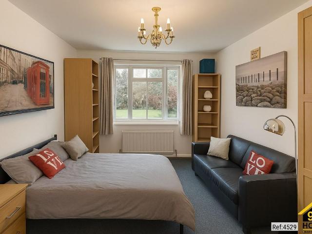 Apartment for rent in Brompton, Greater London