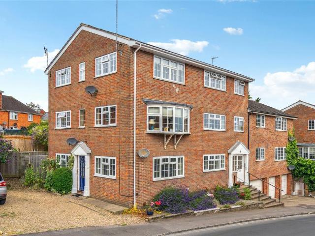 Apartment for rent in Henley-on-Thames, Berrick Salome