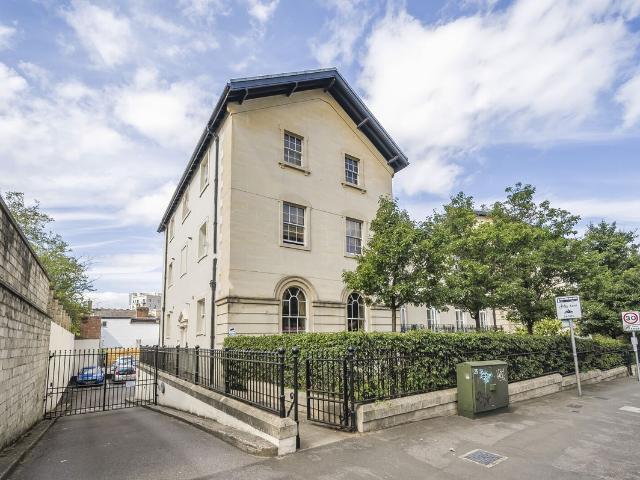 Apartment for rent in Newtown, Reading