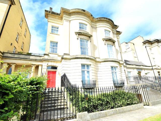 Studio for rent in Newtown, Reading