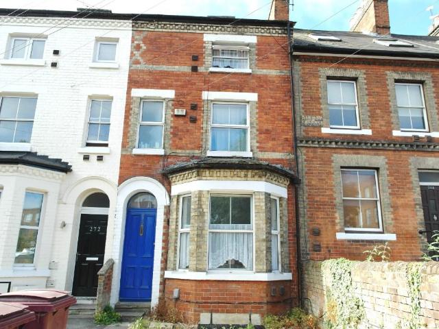 House for rent in Newtown, Reading