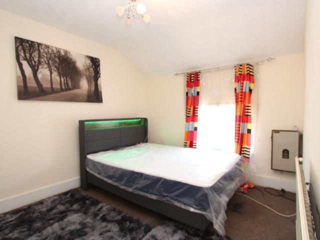 House for rent in Newtown, Reading